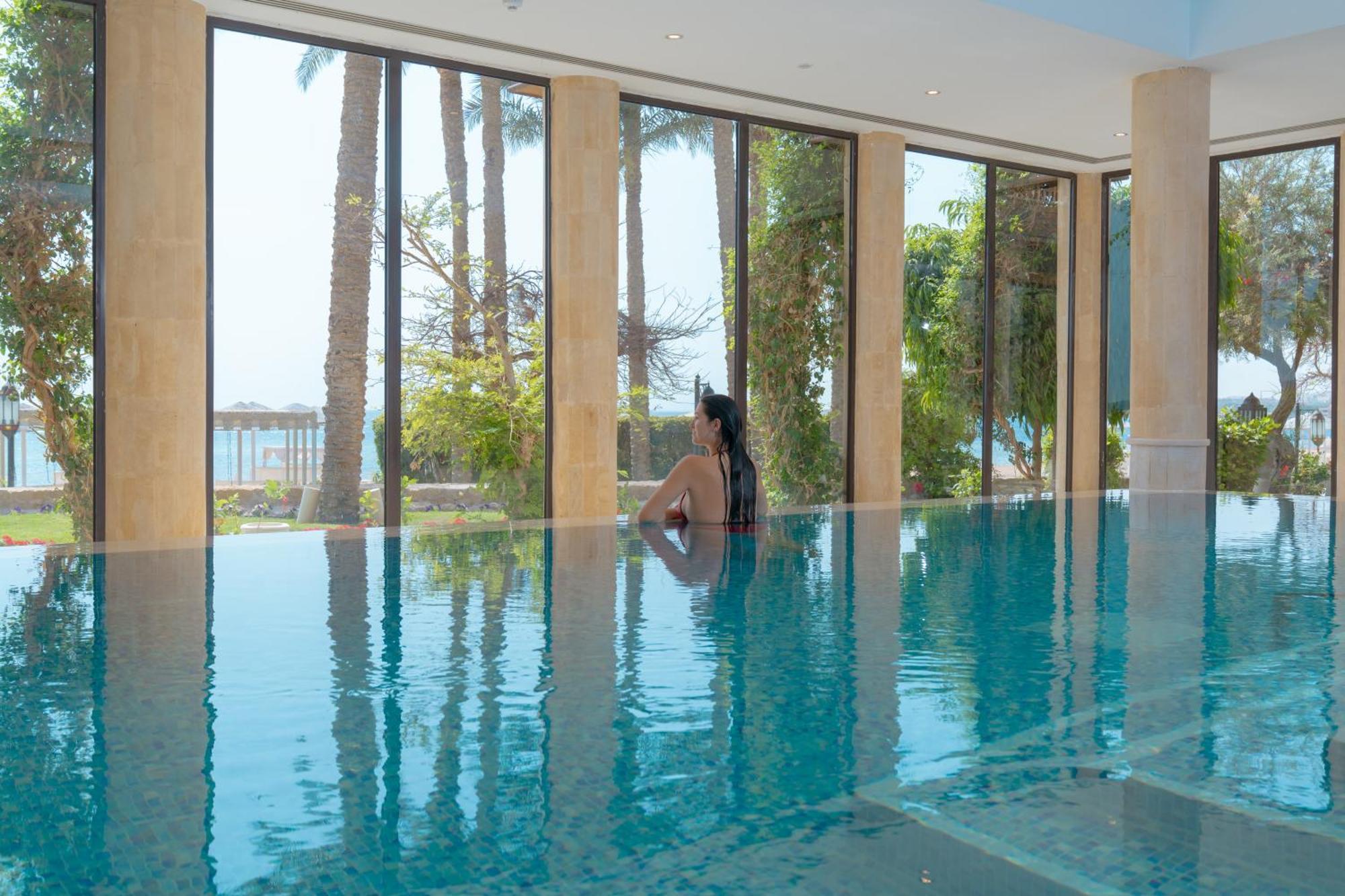 The Makadi Spa Hotel - Couples Only 18 Years Plus Hurghada Esterno foto The swimming pool at the hotel